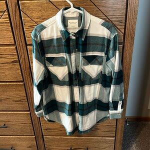 Abercrombie & Fitch oversized soft planner. Size medium. Great condition!